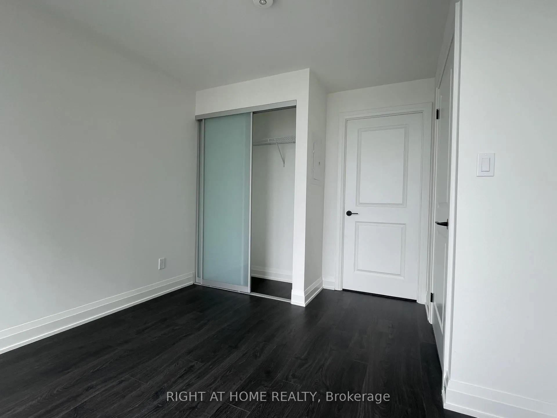 Photo 5 of Unit 2011, 56 Andre De Grasse Street, Markham, Unionville — HOMEH