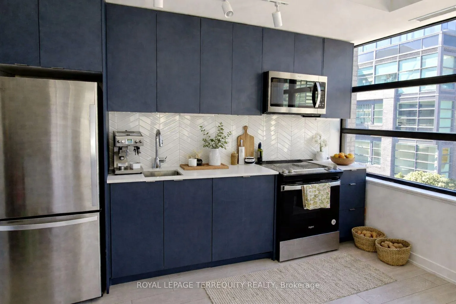 Photo 3 of Unit 325C, 1612 Charles Street, Whitby, Port Whitby — HOMEH