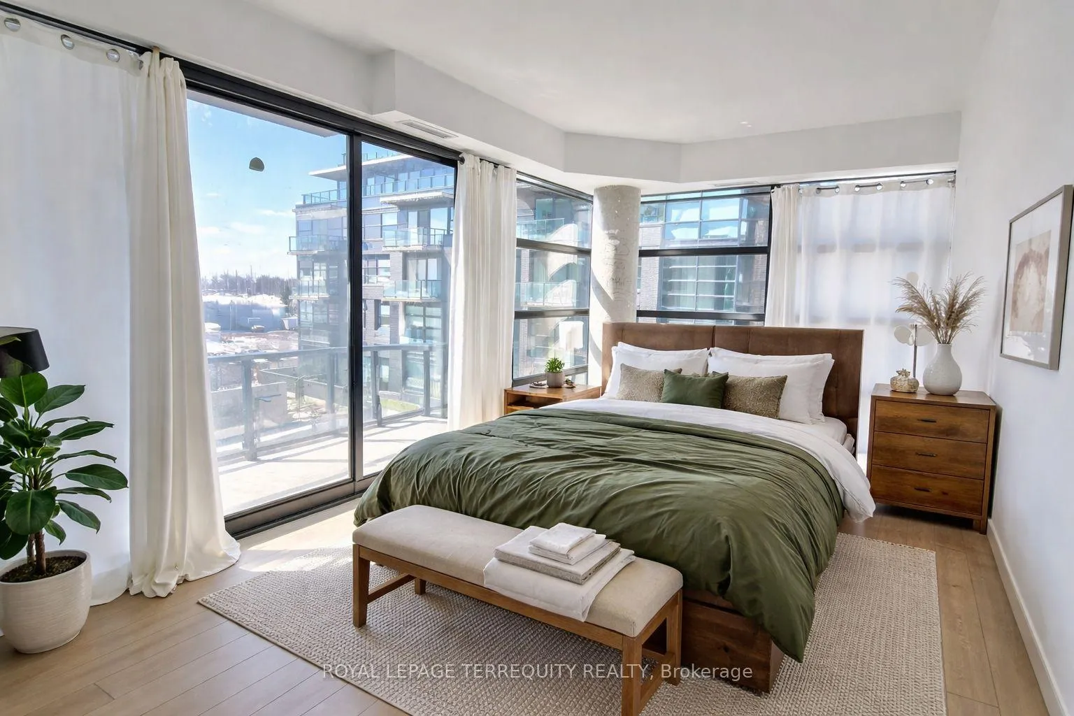 Photo 9 of Unit 325C, 1612 Charles Street, Whitby, Port Whitby — HOMEH