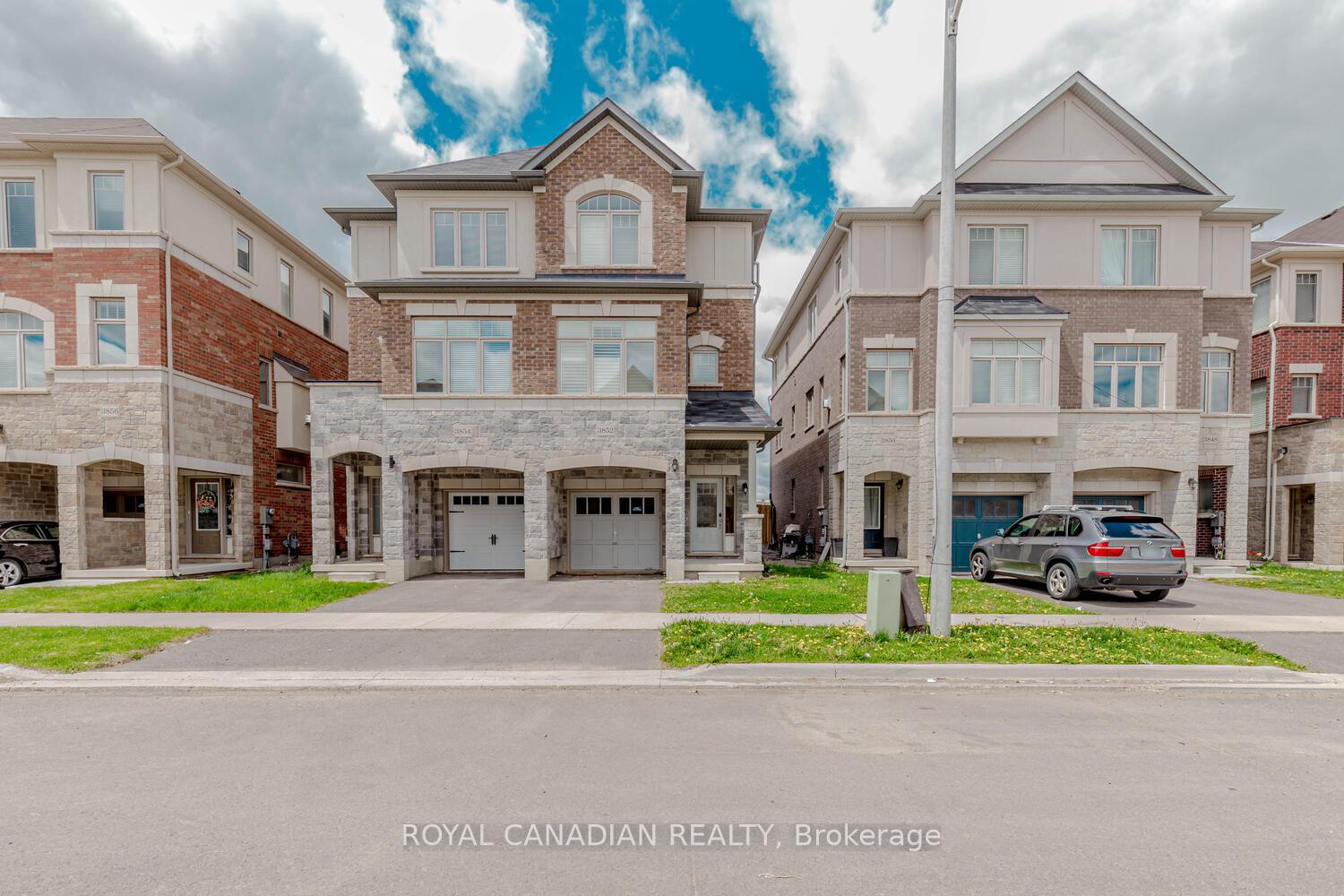 Photo 1 of 3852 Tufgar Crescent, Burlington, Alton — HOMEH