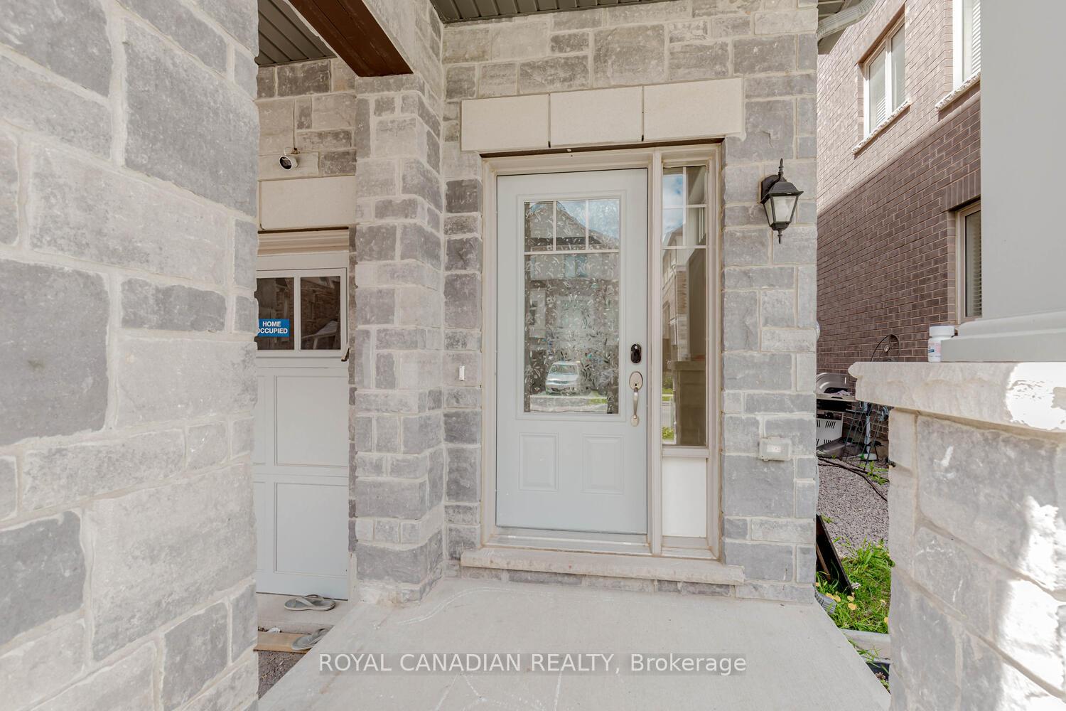 Photo 2 of 3852 Tufgar Crescent, Burlington, Alton — HOMEH