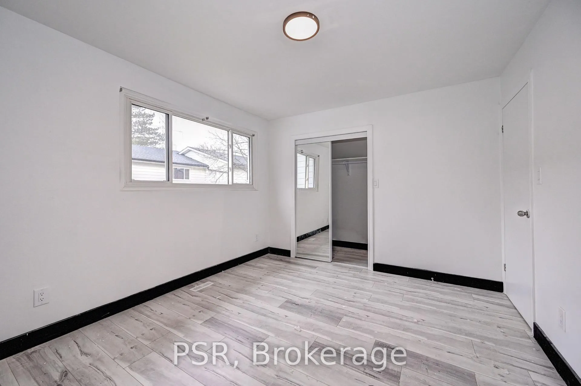 Photo 14 of Unit B, 522 Sunnydale Place, Waterloo — HOMEH