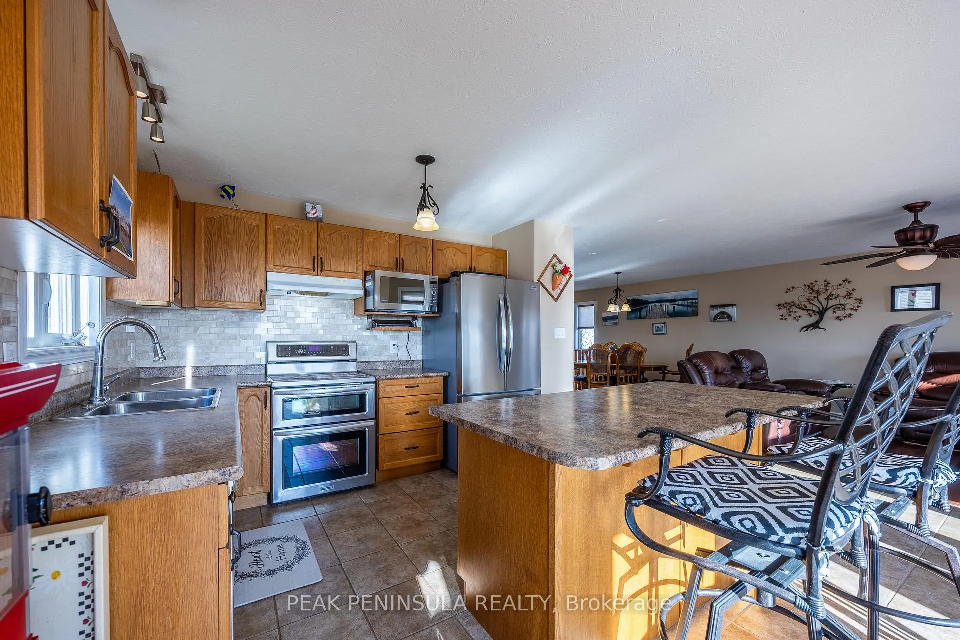 Photo 19 of 63 Upper Canada Drive, Norfolk, Port Rowan — HOMEH