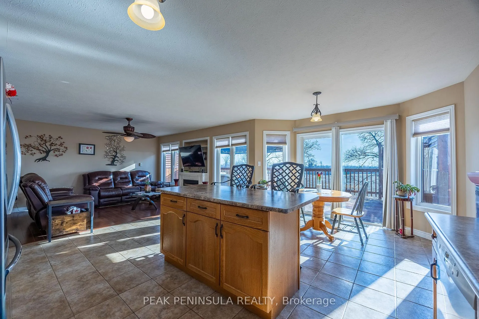 Photo 20 of 63 Upper Canada Drive, Norfolk, Port Rowan — HOMEH