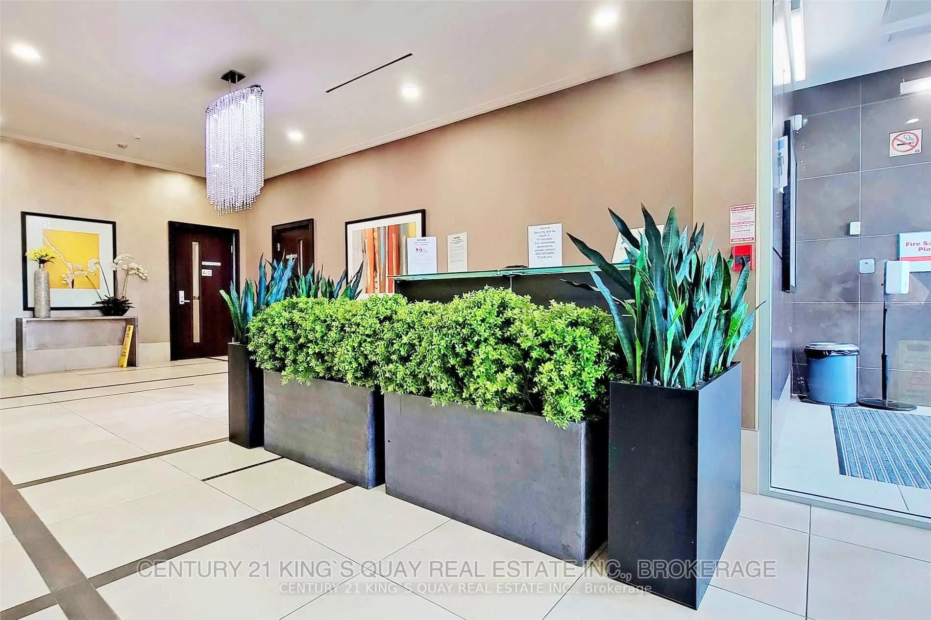 Photo 2 of Unit 315, 111 Upper Duke Crescent, Markham, Unionville — HOMEH