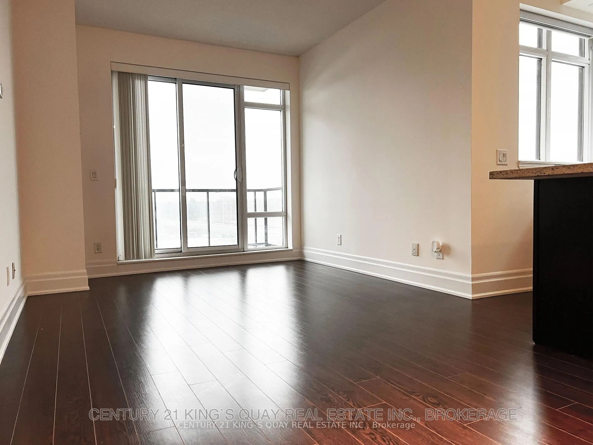Photo 8 of Unit 315, 111 Upper Duke Crescent, Markham, Unionville — HOMEH