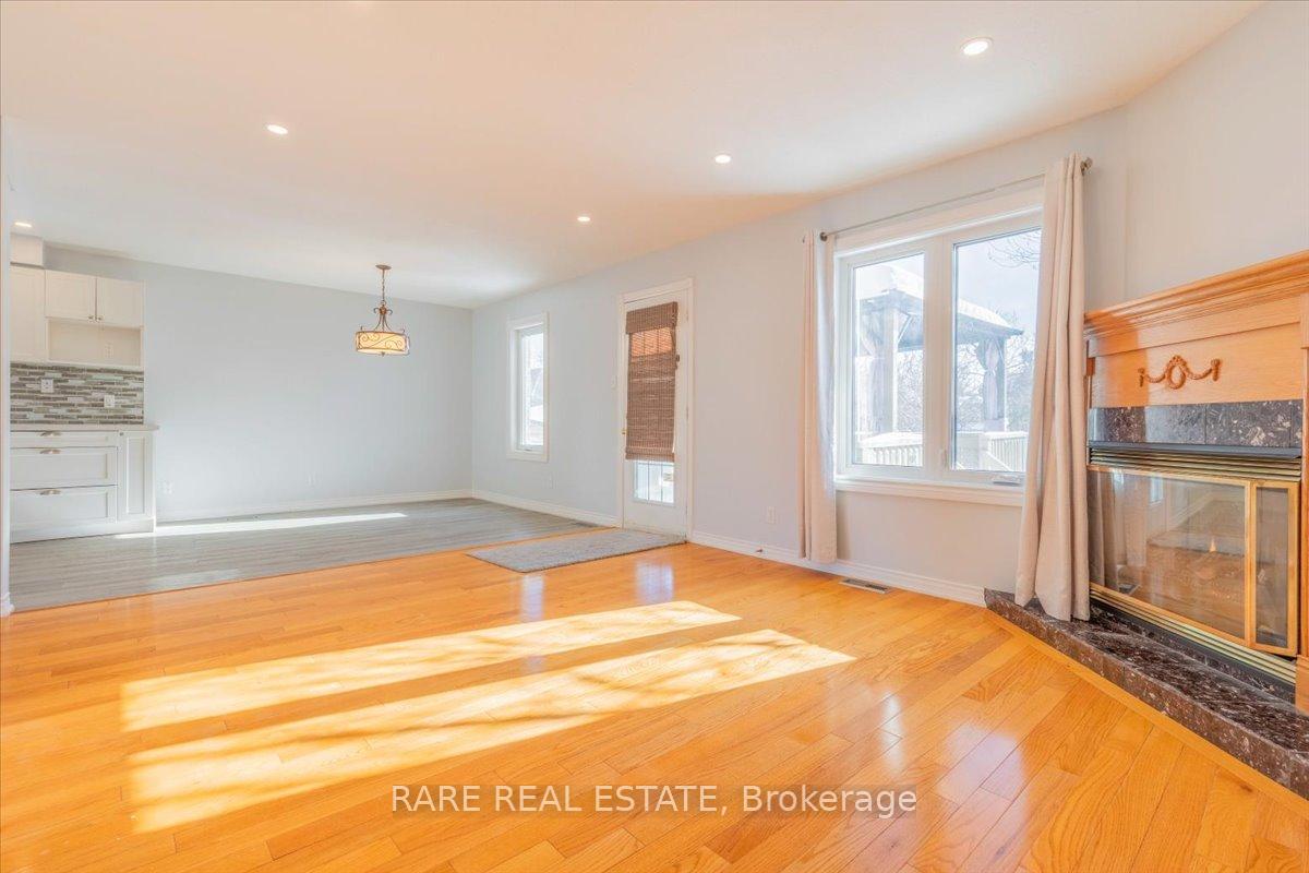 Photo 11 of Unit Main, 29 Mapleton Avenue, Barrie, Holly — HOMEH