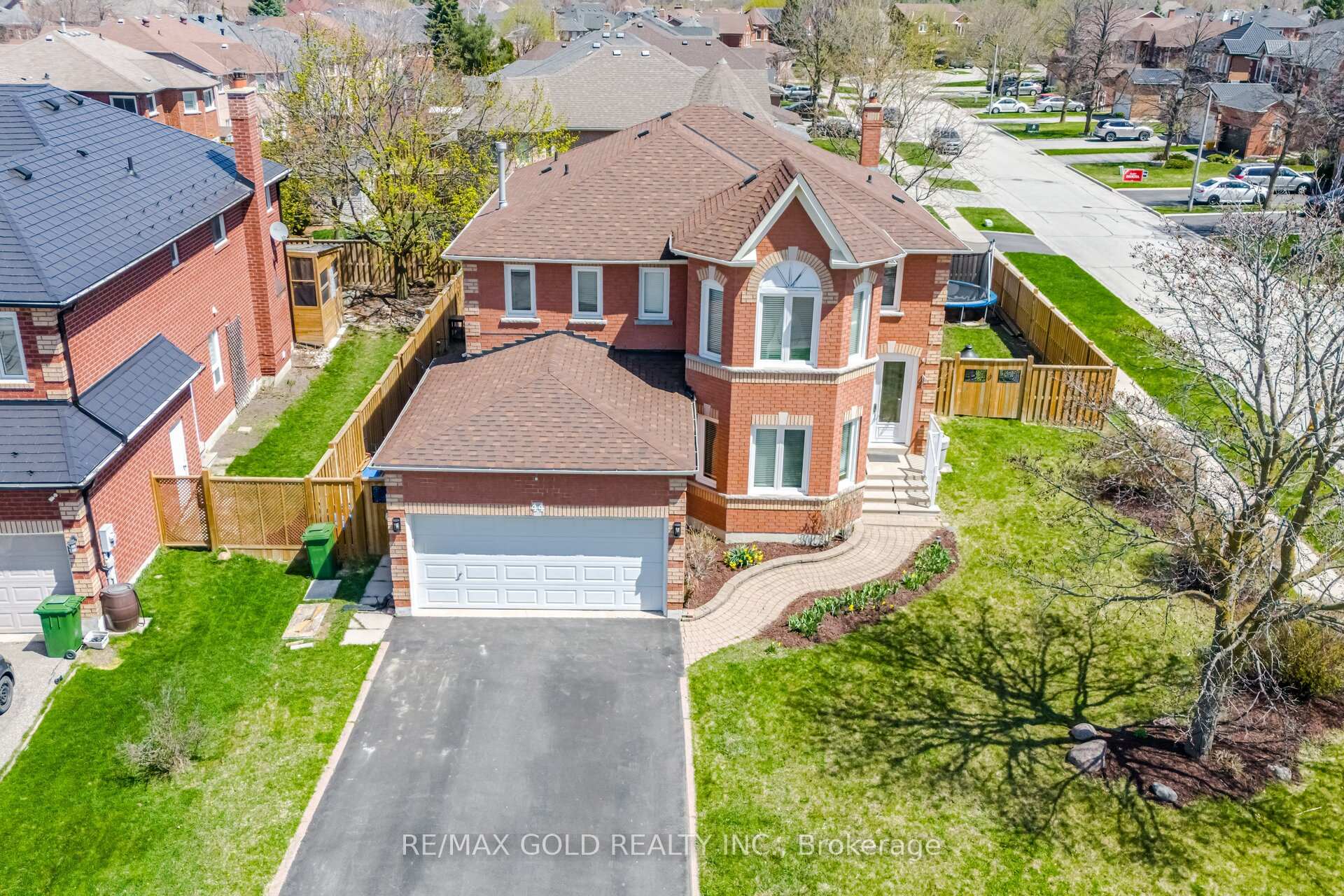 Photo 1 of 44 Livingston Drive, Caledon, Rural Caledon — HOMEH