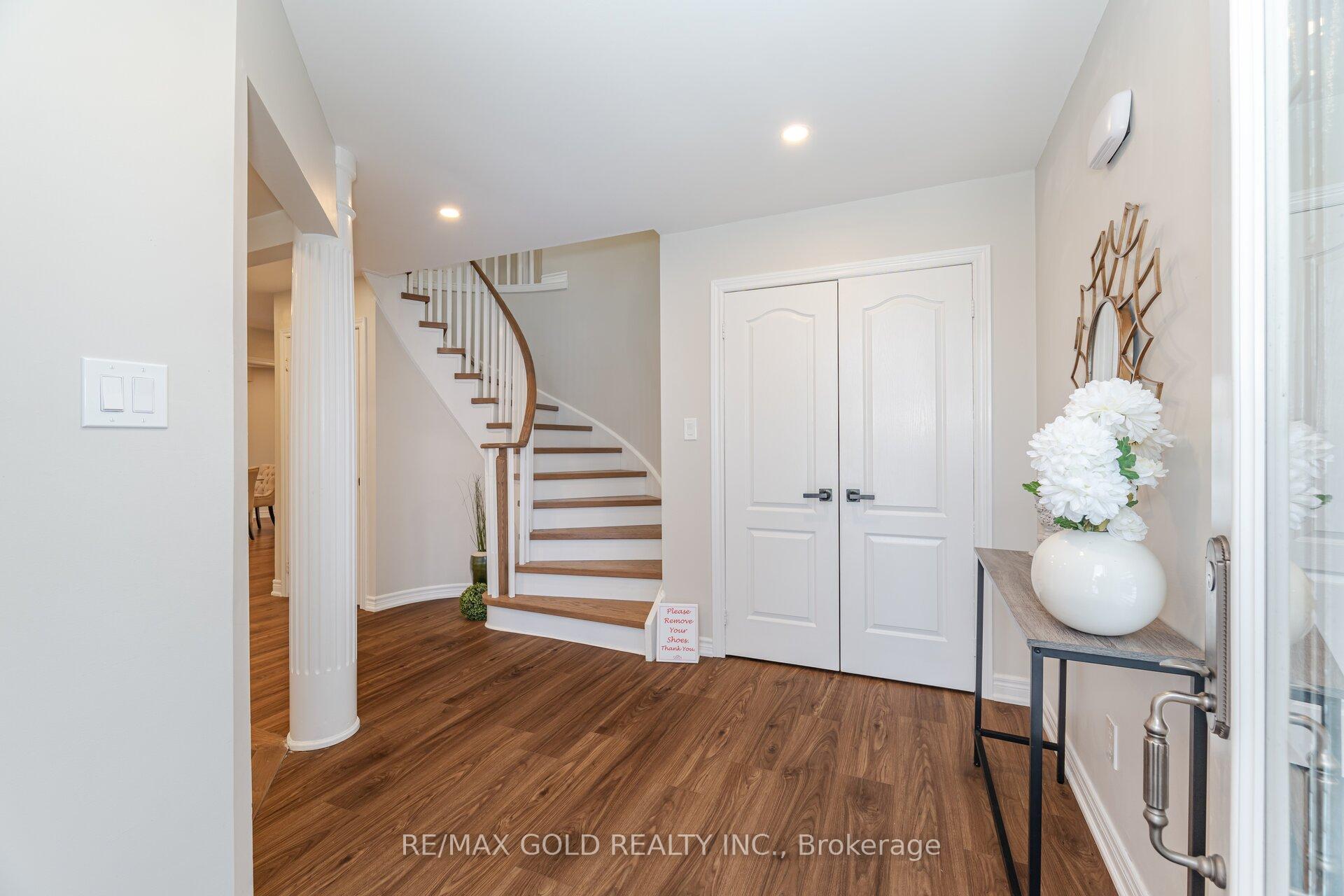 Photo 5 of 44 Livingston Drive, Caledon, Rural Caledon — HOMEH