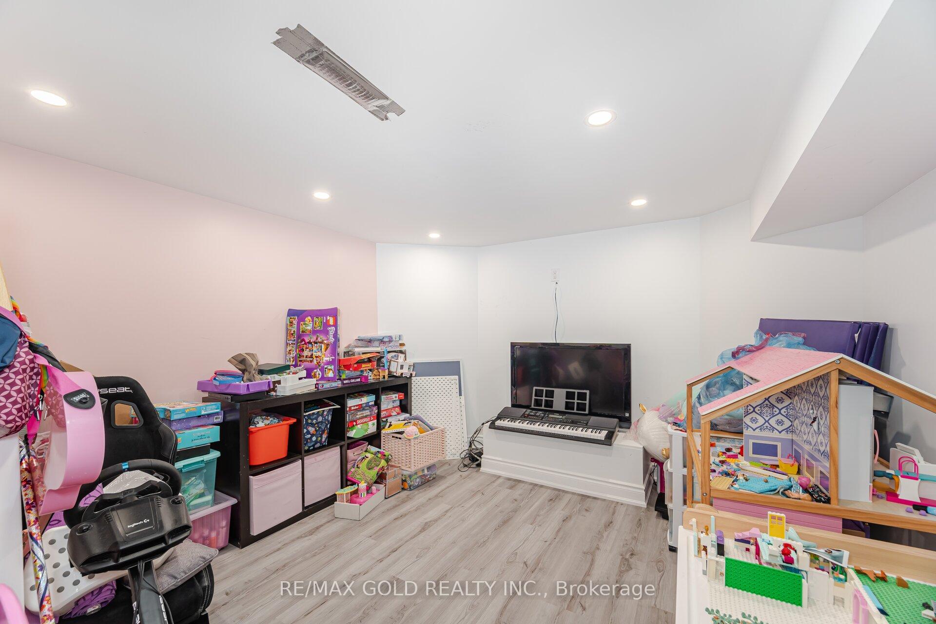 Photo 38 of 44 Livingston Drive, Caledon, Rural Caledon — HOMEH