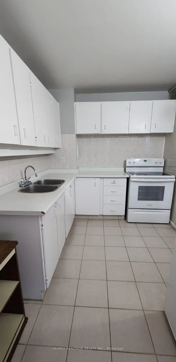Photo 4 of Unit 2301, 735 Don Mills Road, Toronto, Flemingdon Park — HOMEH
