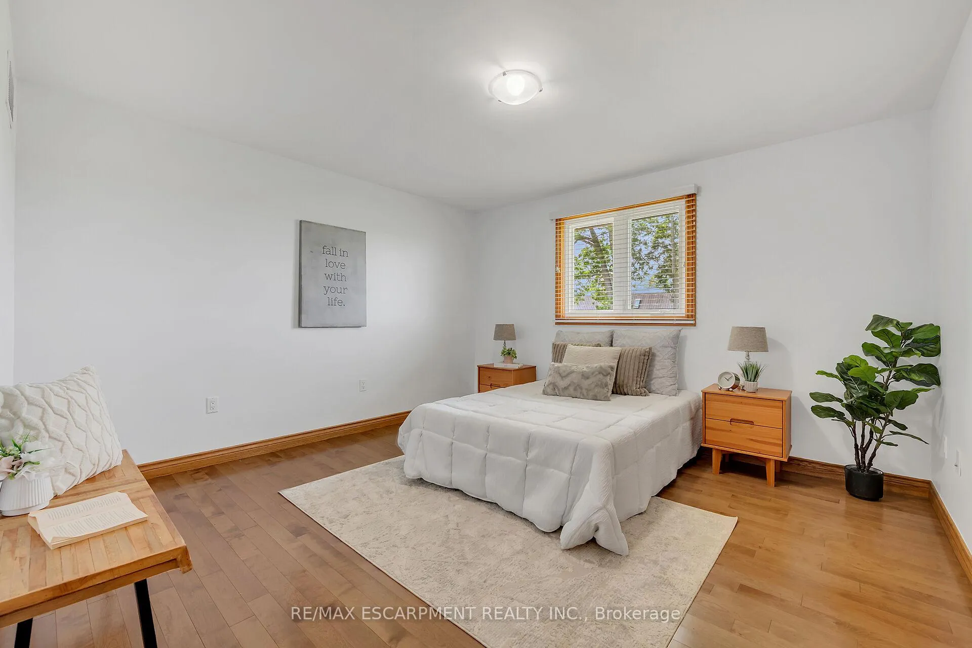 Photo 16 of 617 Eighth Road E, Hamilton, Rural Stoney Creek — HOMEH