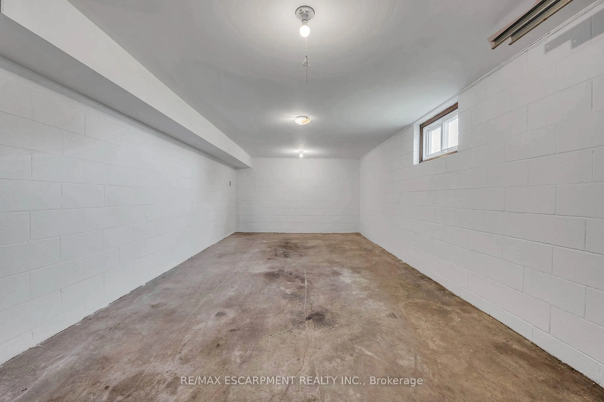 Photo 23 of 617 Eighth Road E, Hamilton, Rural Stoney Creek — HOMEH