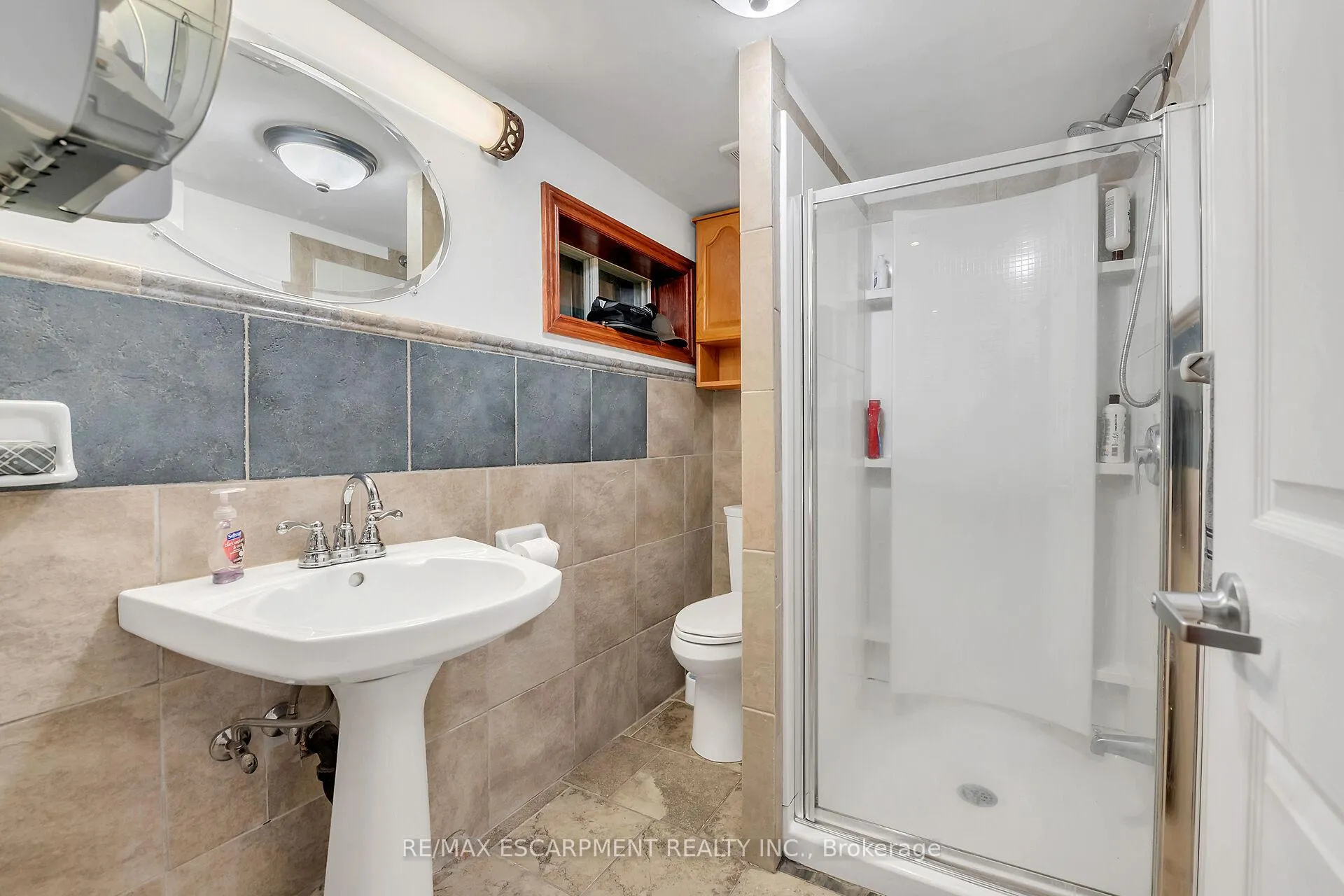 Photo 32 of 617 Eighth Road E, Hamilton, Rural Stoney Creek — HOMEH