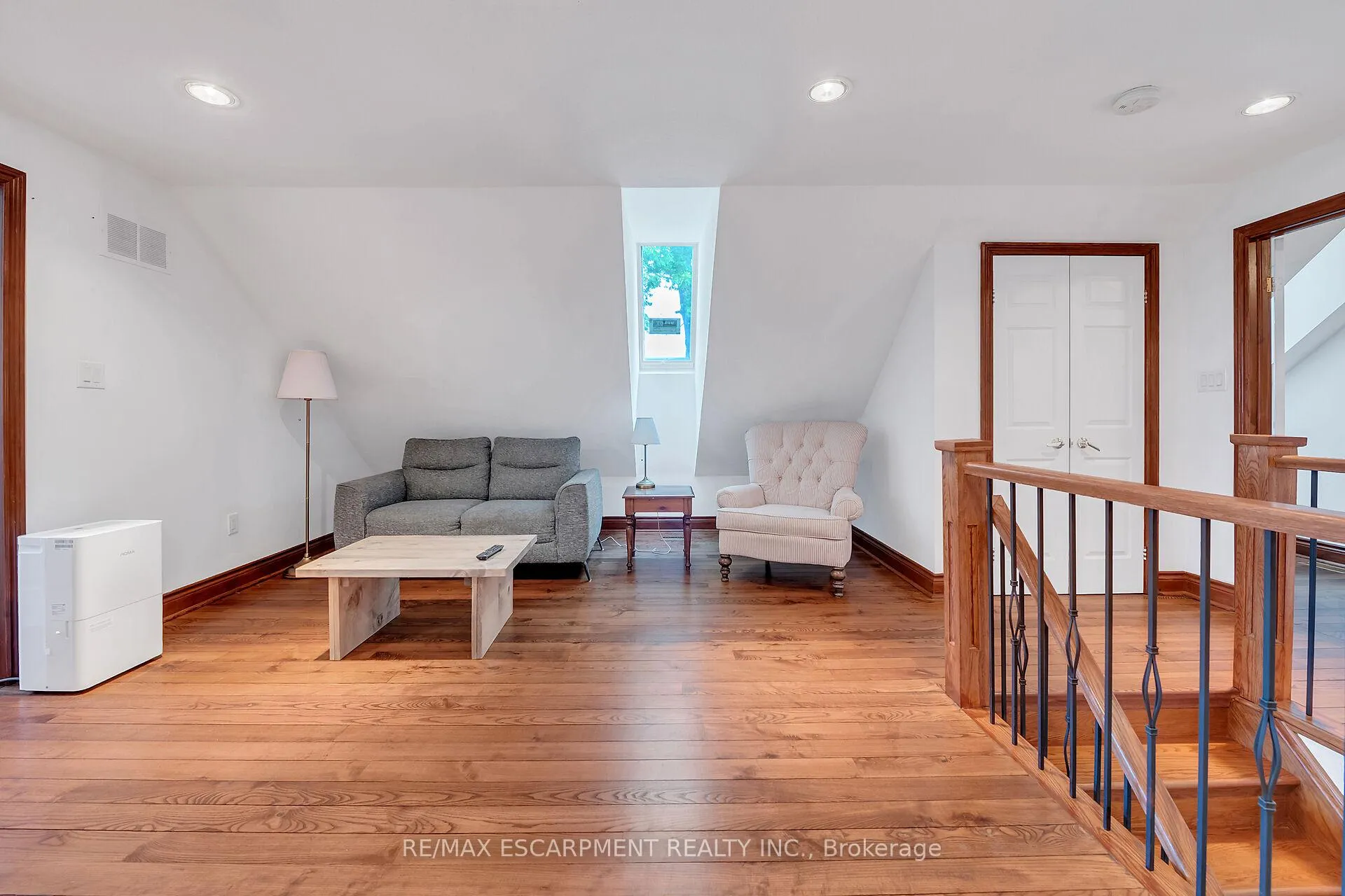 Photo 37 of 617 Eighth Road E, Hamilton, Rural Stoney Creek — HOMEH