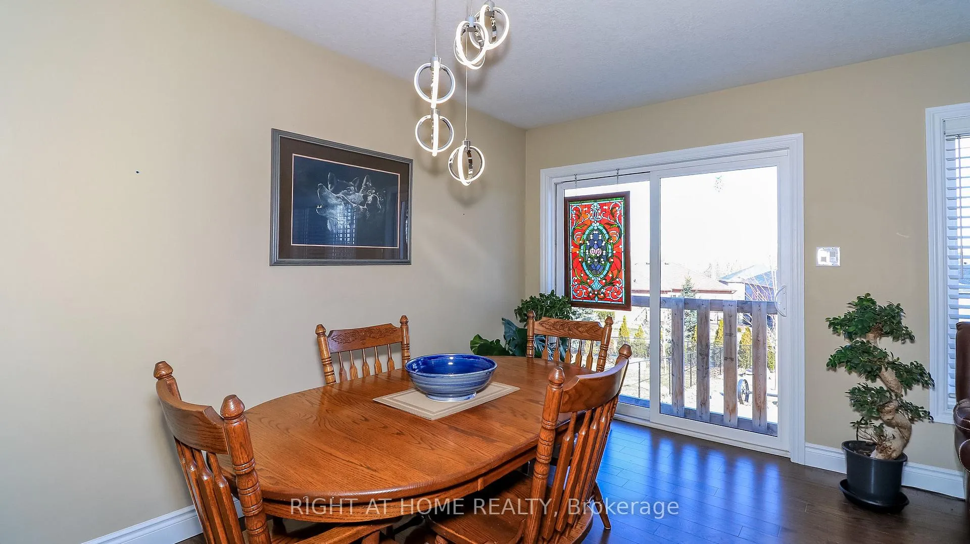 Photo 7 of 28 Hunter Avenue, Tay, Victoria Harbour — HOMEH