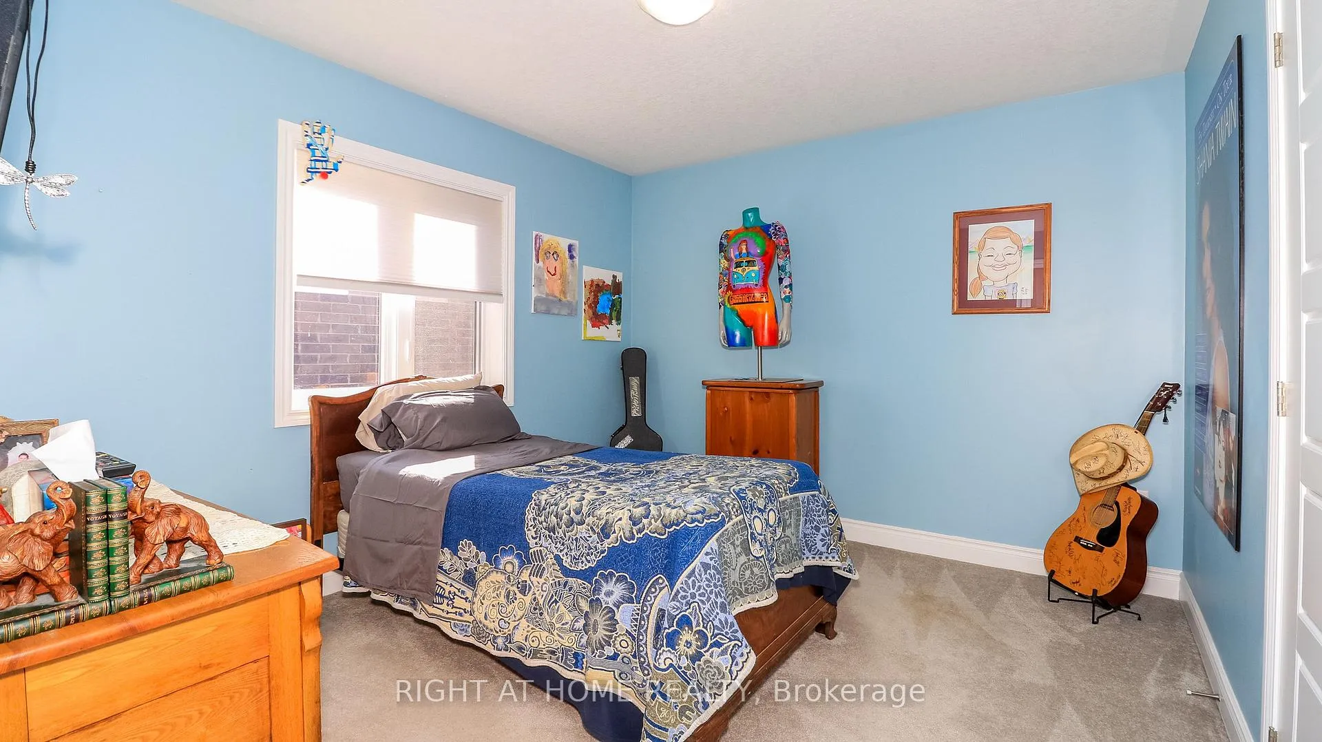 Photo 9 of 28 Hunter Avenue, Tay, Victoria Harbour — HOMEH