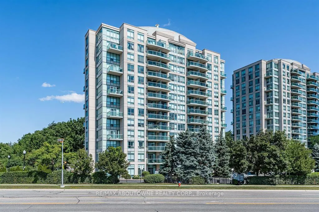 Front of Unit 1102, 2585 Erin Centre Boulevard