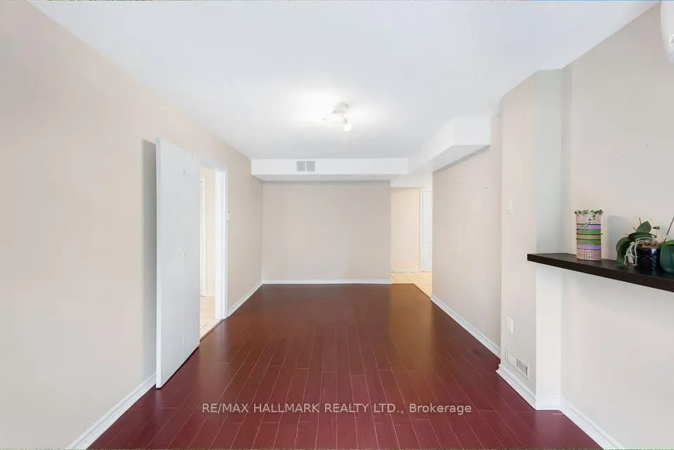 Photo 7 of Unit Lower, 166 Sail Crescent, Vaughan, Vellore Village — HOMEH