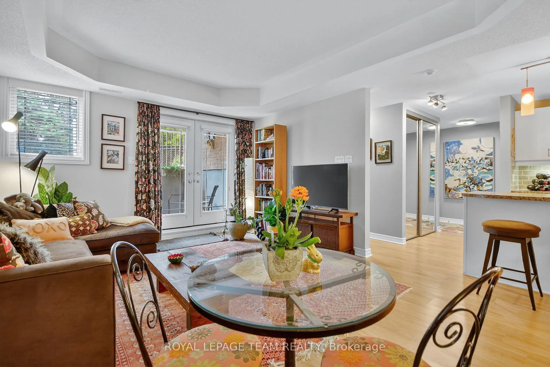 Photo 16 of Unit 1, 371 Paseo Private, Ottawa, Centrepointe — HOMEH