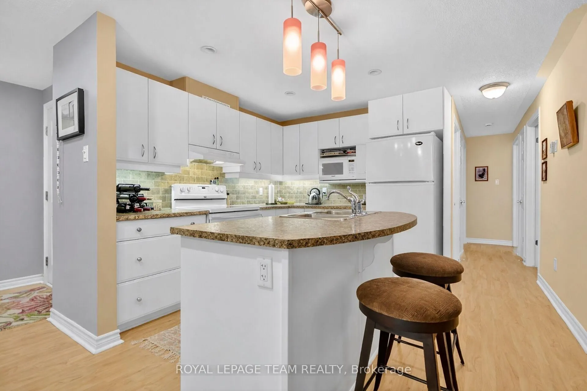 Photo 21 of Unit 1, 371 Paseo Private, Ottawa, Centrepointe — HOMEH