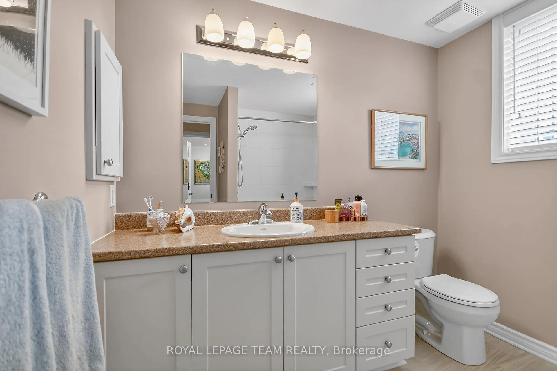 Photo 28 of Unit 1, 371 Paseo Private, Ottawa, Centrepointe — HOMEH