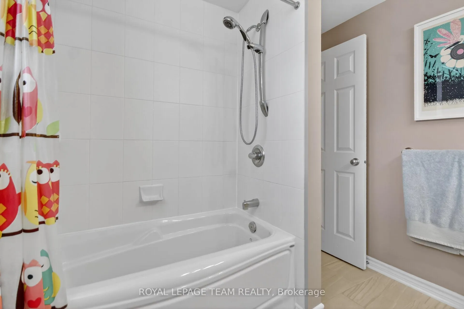 Photo 29 of Unit 1, 371 Paseo Private, Ottawa, Centrepointe — HOMEH