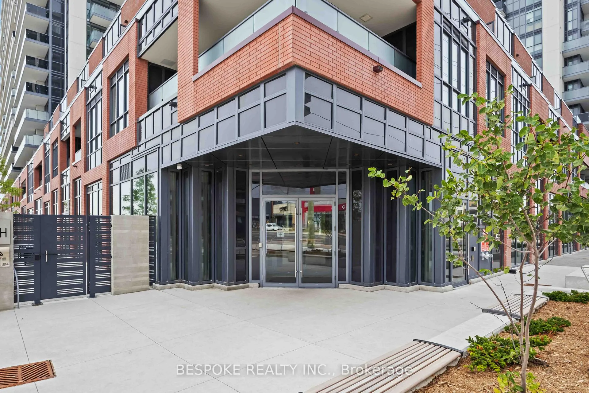 Photo 2 of Unit 1431, 2545 Simcoe Street N, Oshawa, Windfields — HOMEH