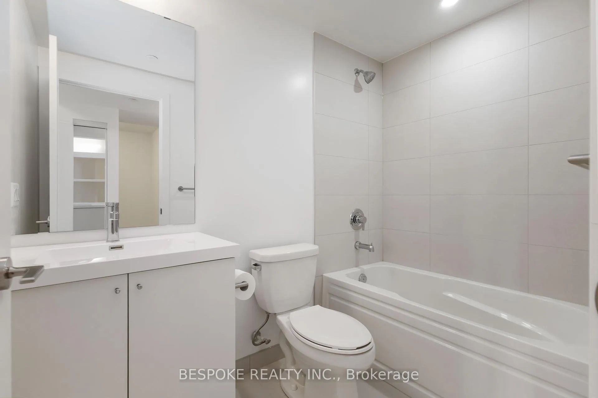Photo 8 of Unit 1431, 2545 Simcoe Street N, Oshawa, Windfields — HOMEH