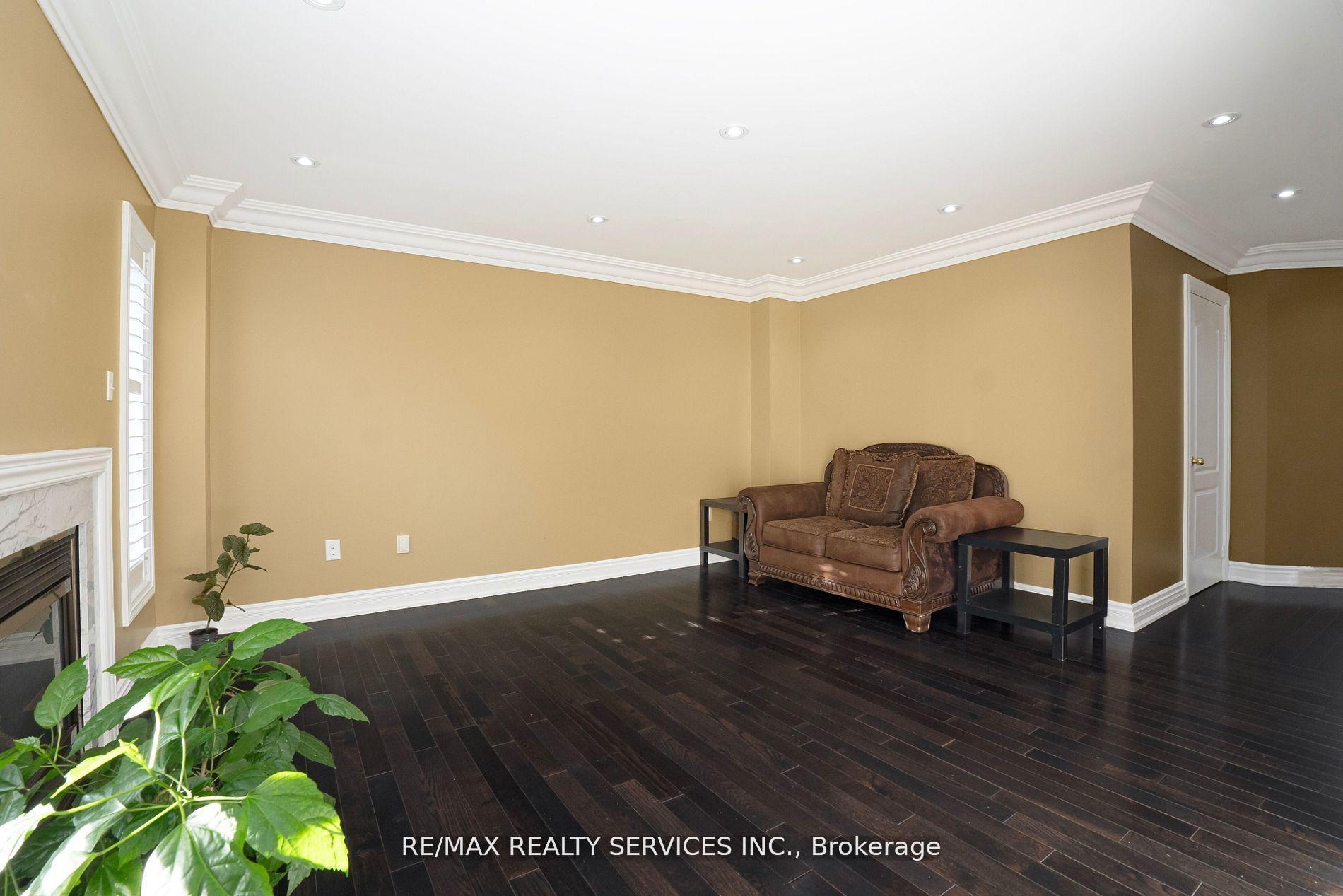 Photo 14 of 14 Foxmere Road, Brampton, Fletcher's Meadow — HOMEH