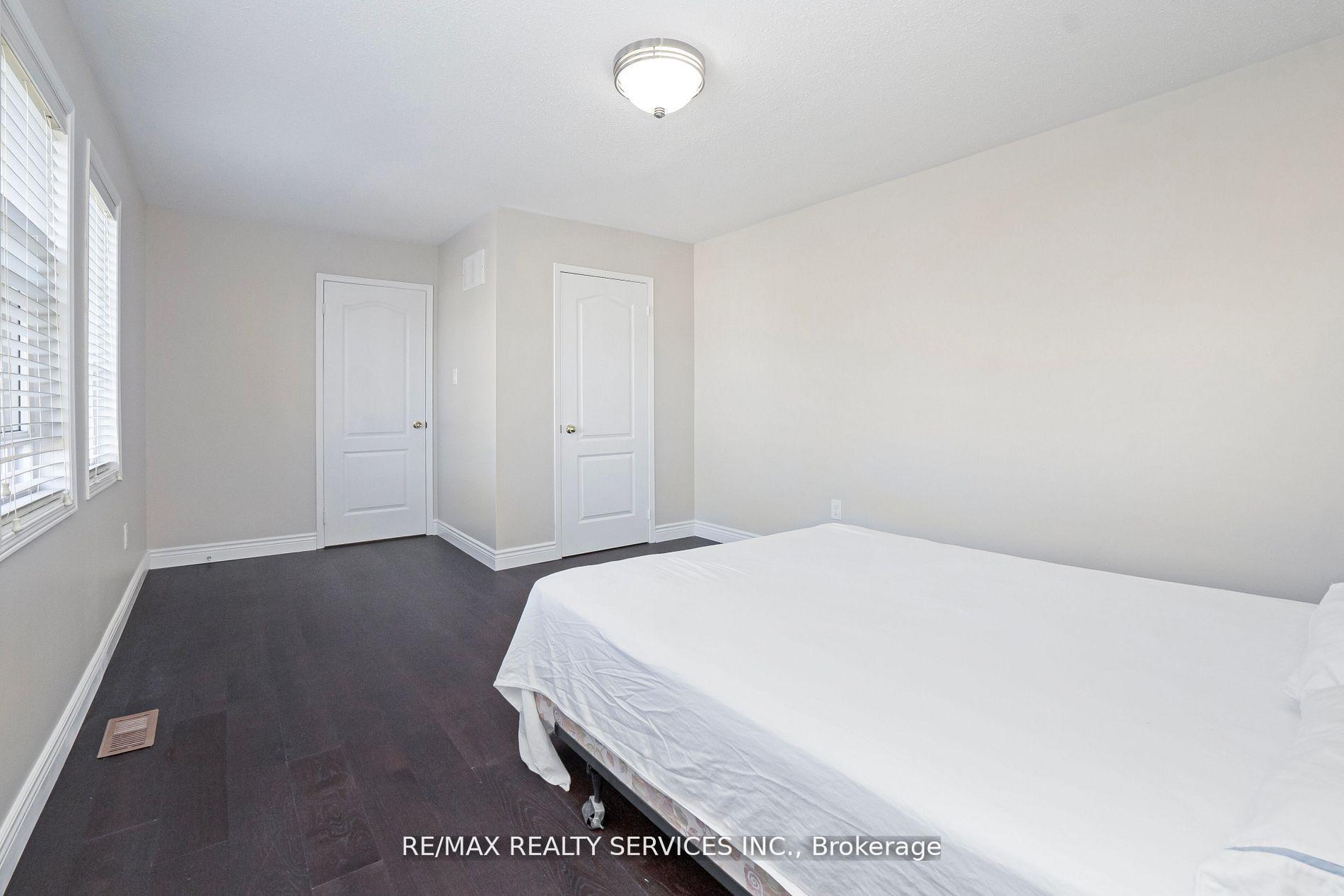 Photo 22 of 14 Foxmere Road, Brampton, Fletcher's Meadow — HOMEH
