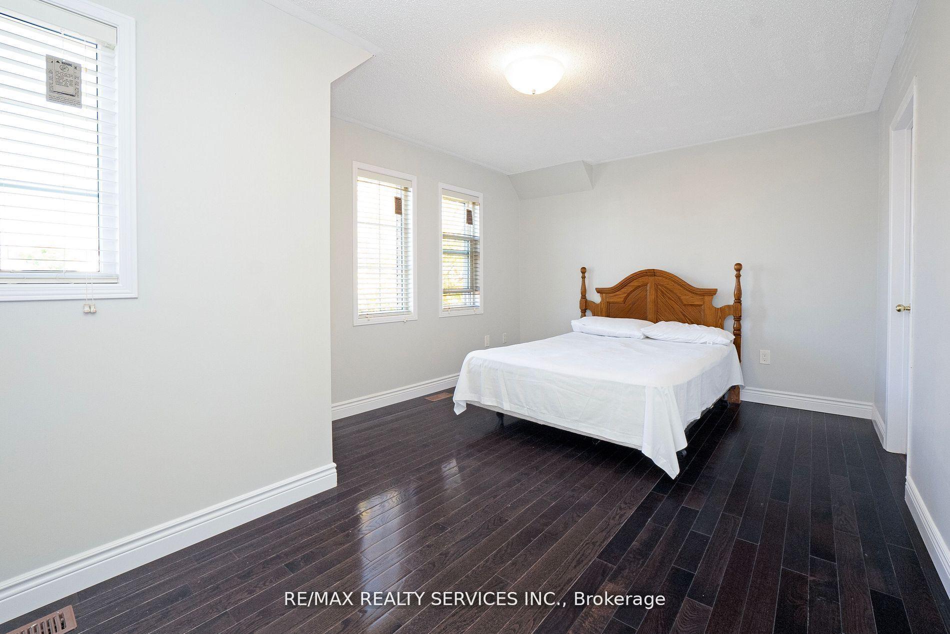 Photo 24 of 14 Foxmere Road, Brampton, Fletcher's Meadow — HOMEH