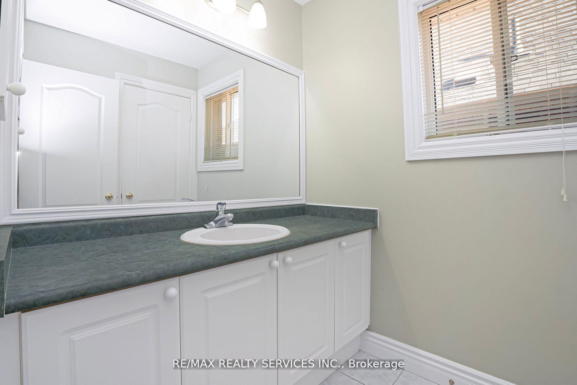 Photo 26 of 14 Foxmere Road, Brampton, Fletcher's Meadow — HOMEH