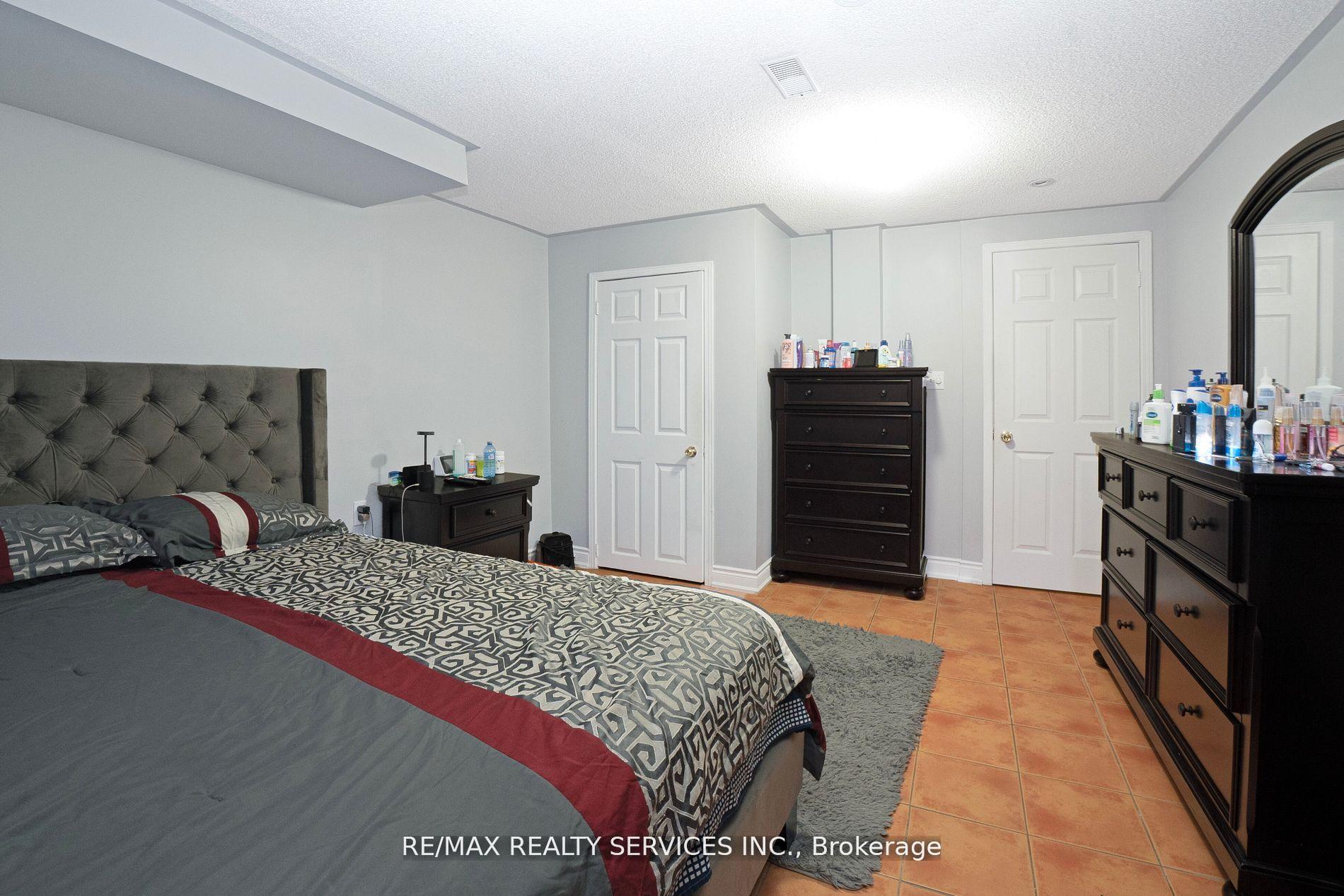 Photo 42 of 14 Foxmere Road, Brampton, Fletcher's Meadow — HOMEH