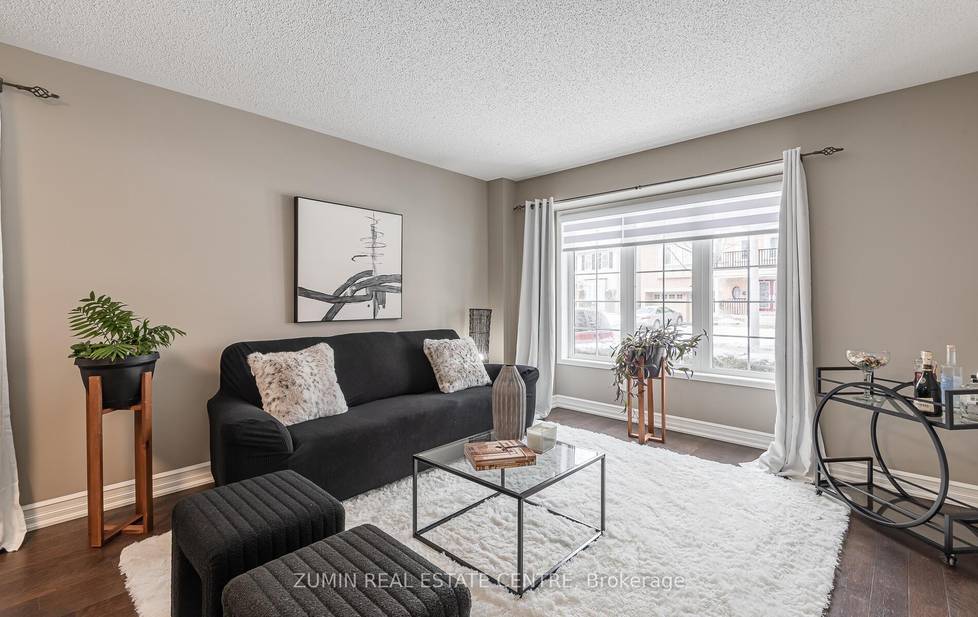Photo 7 of 15 Sabbe Crescent, Ajax, Northwest Ajax — HOMEH