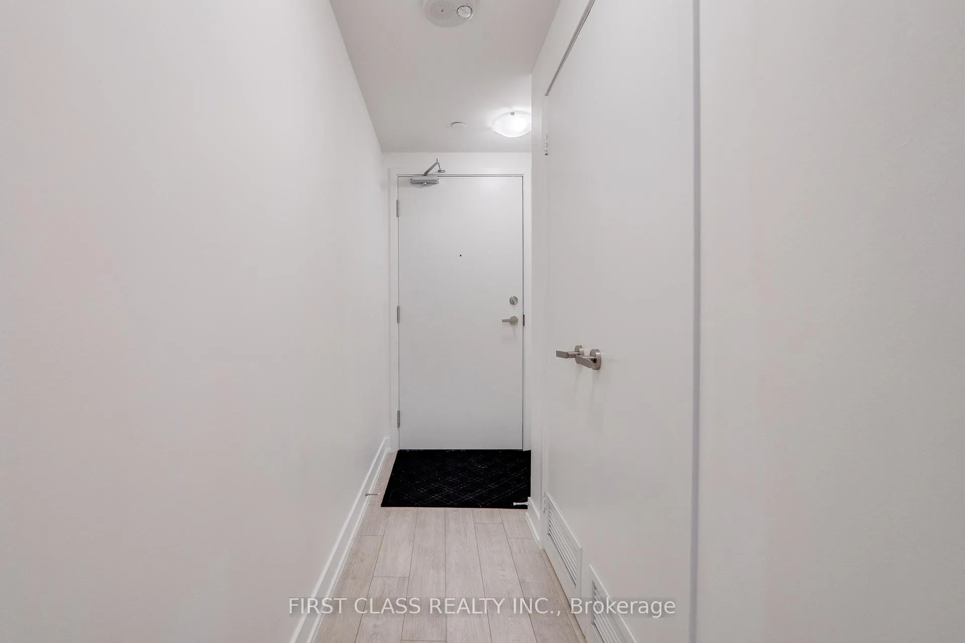 Photo 2 of Unit 3414, 195 Redpath Avenue, Toronto, Mount Pleasant West — HOMEH