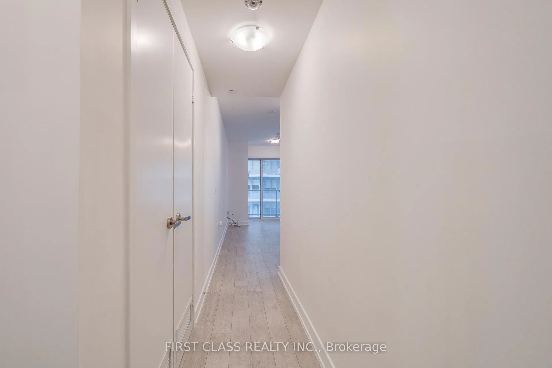 Photo 3 of Unit 3414, 195 Redpath Avenue, Toronto, Mount Pleasant West — HOMEH