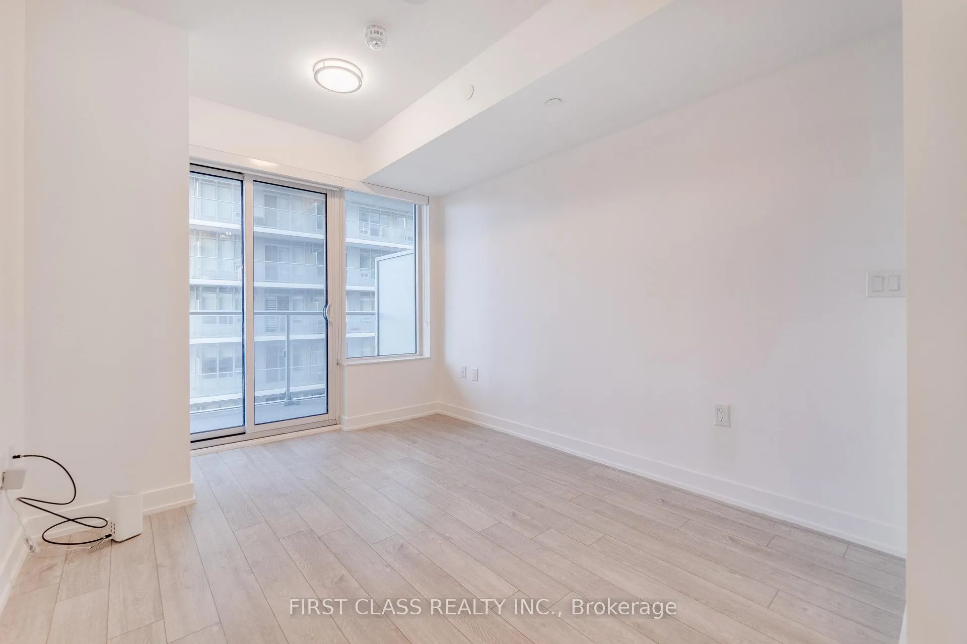 Photo 10 of Unit 3414, 195 Redpath Avenue, Toronto, Mount Pleasant West — HOMEH