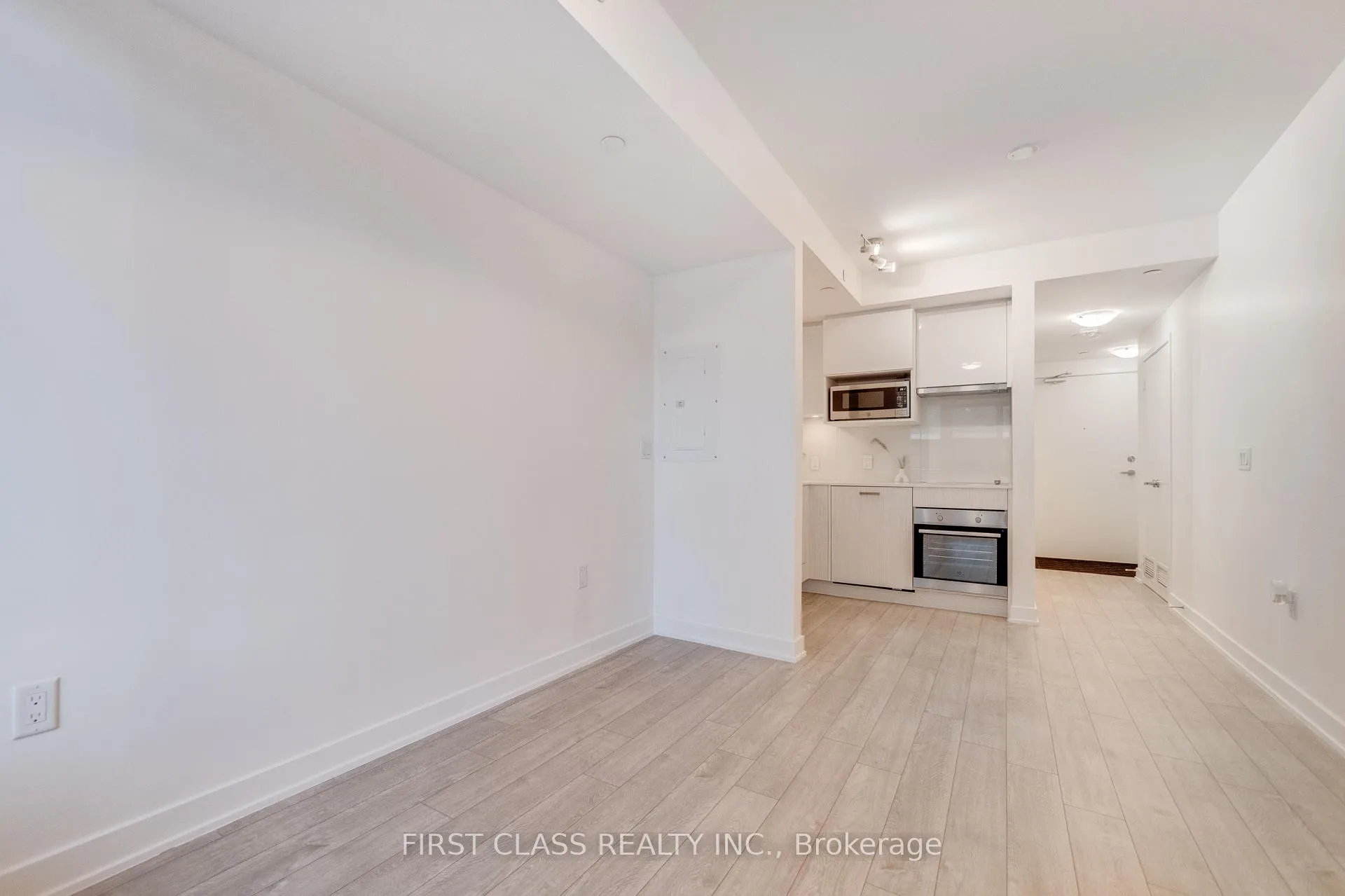 Photo 14 of Unit 3414, 195 Redpath Avenue, Toronto, Mount Pleasant West — HOMEH