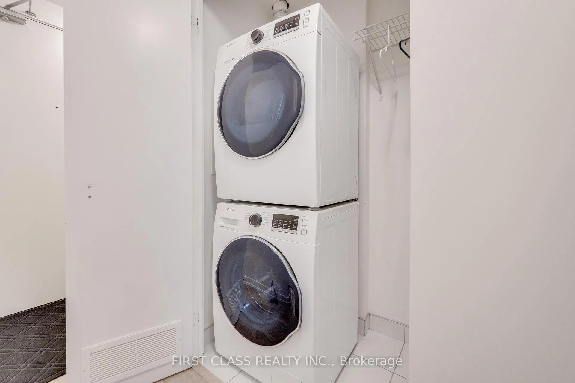 Photo 19 of Unit 3414, 195 Redpath Avenue, Toronto, Mount Pleasant West — HOMEH