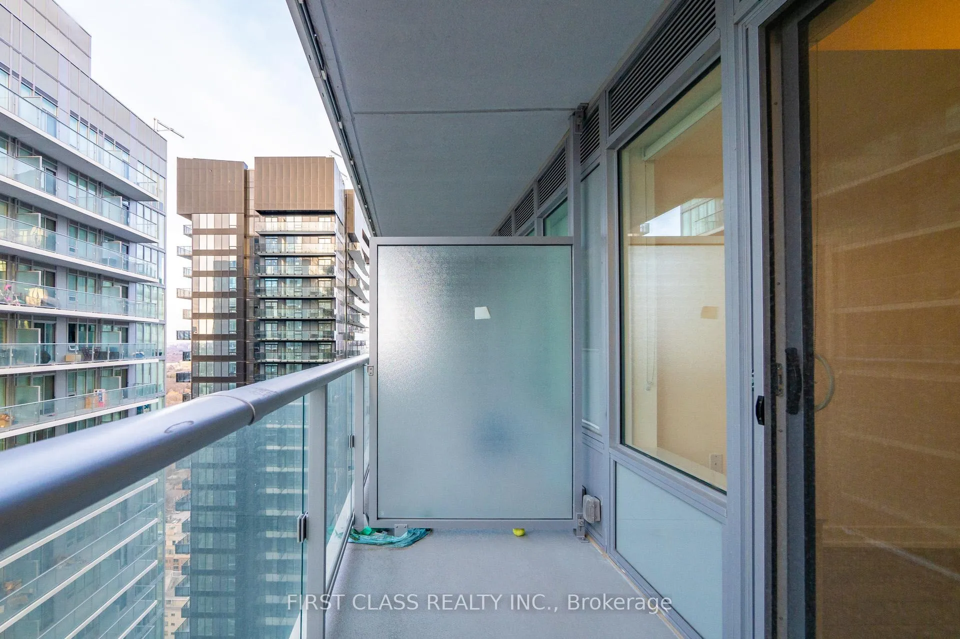 Photo 22 of Unit 3414, 195 Redpath Avenue, Toronto, Mount Pleasant West — HOMEH