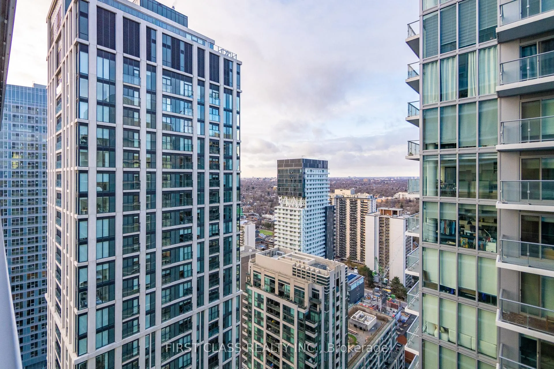 Photo 24 of Unit 3414, 195 Redpath Avenue, Toronto, Mount Pleasant West — HOMEH