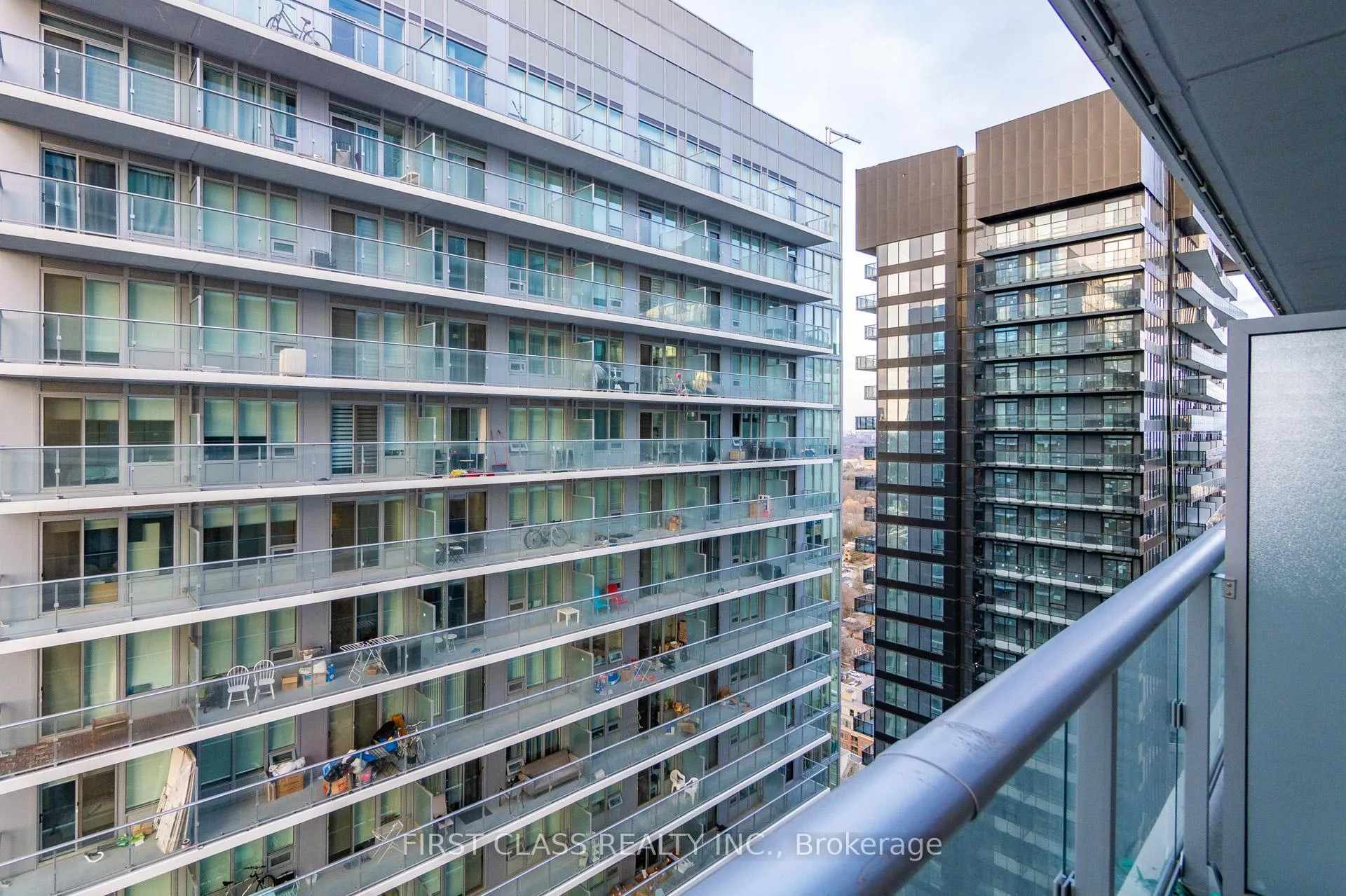 Photo 26 of Unit 3414, 195 Redpath Avenue, Toronto, Mount Pleasant West — HOMEH