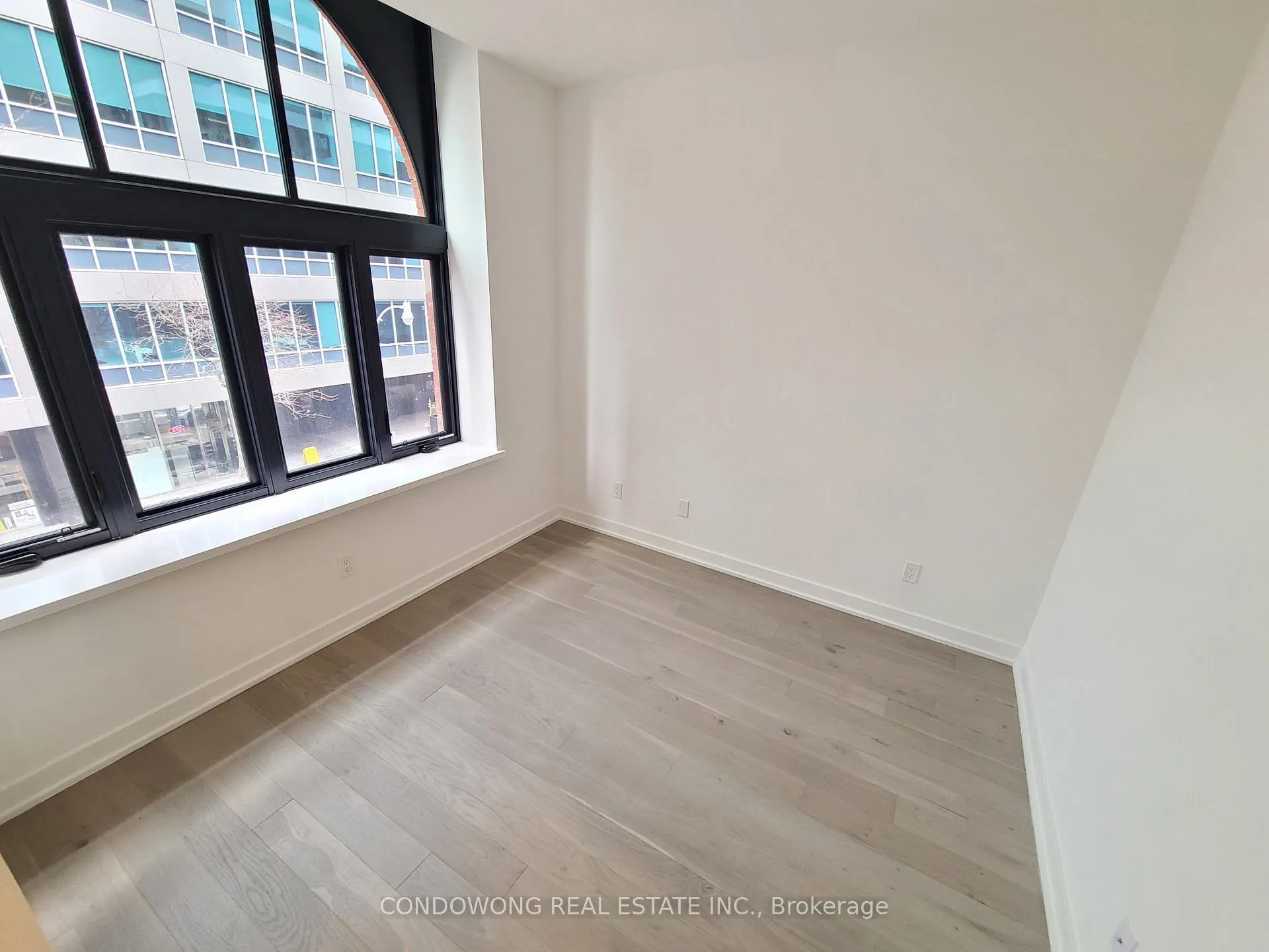 Photo 10 of Unit 304, 22 Lombard Street, Toronto, Church-Yonge Corridor — HOMEH
