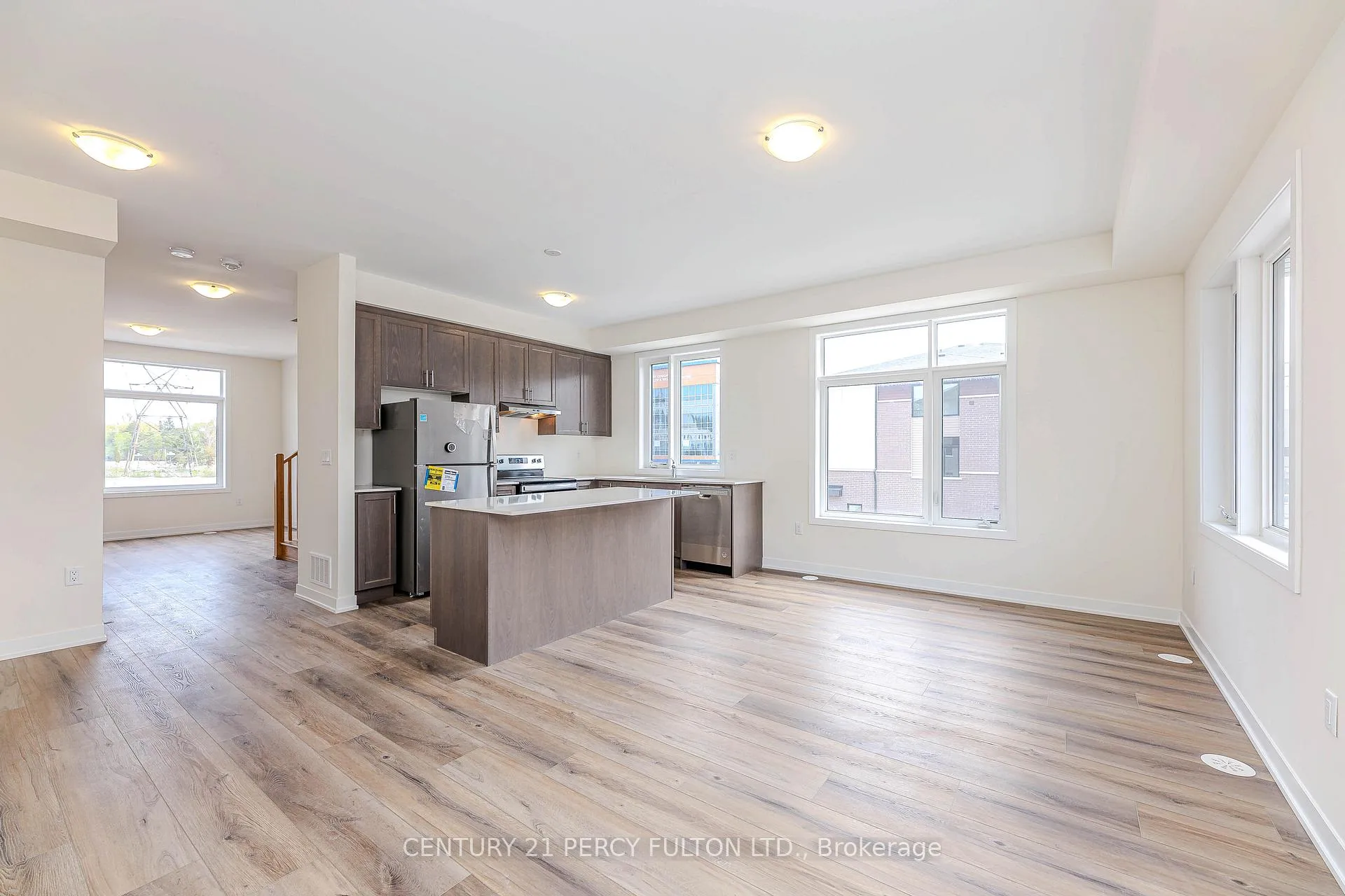 Photo 19 of Unit 809, 1695 Dersan Street, Pickering, Duffin Heights — HOMEH