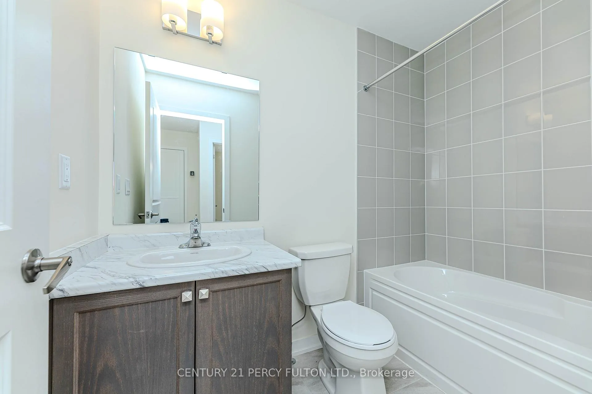 Photo 37 of Unit 809, 1695 Dersan Street, Pickering, Duffin Heights — HOMEH