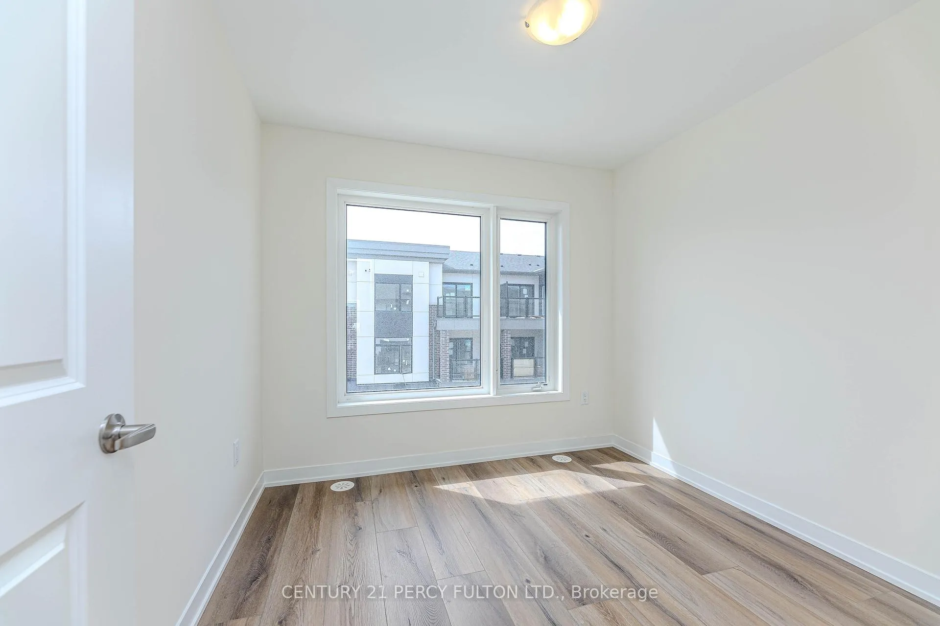 Photo 42 of Unit 809, 1695 Dersan Street, Pickering, Duffin Heights — HOMEH