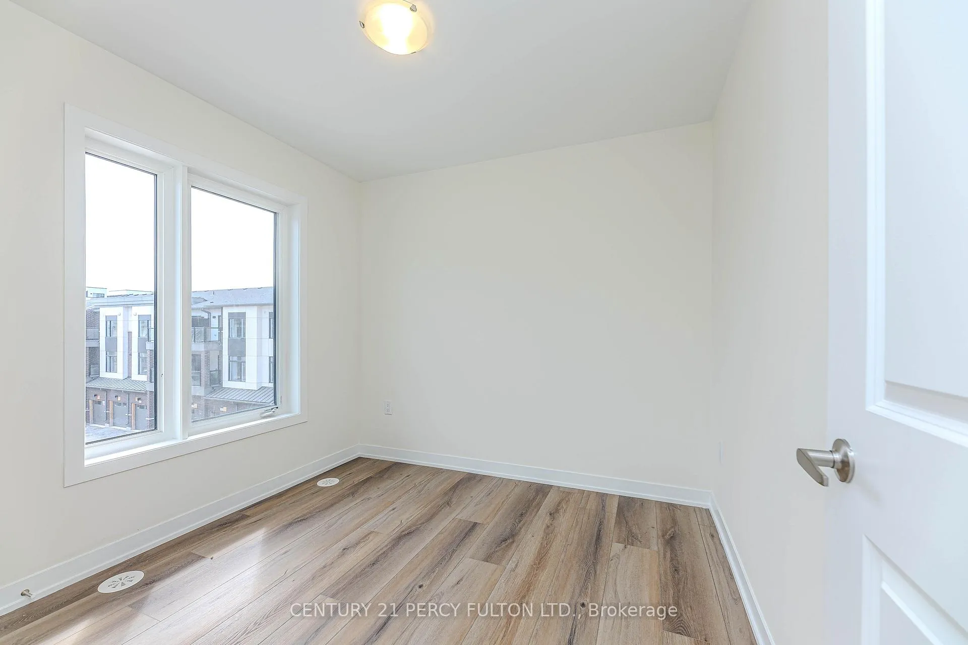 Photo 44 of Unit 809, 1695 Dersan Street, Pickering, Duffin Heights — HOMEH