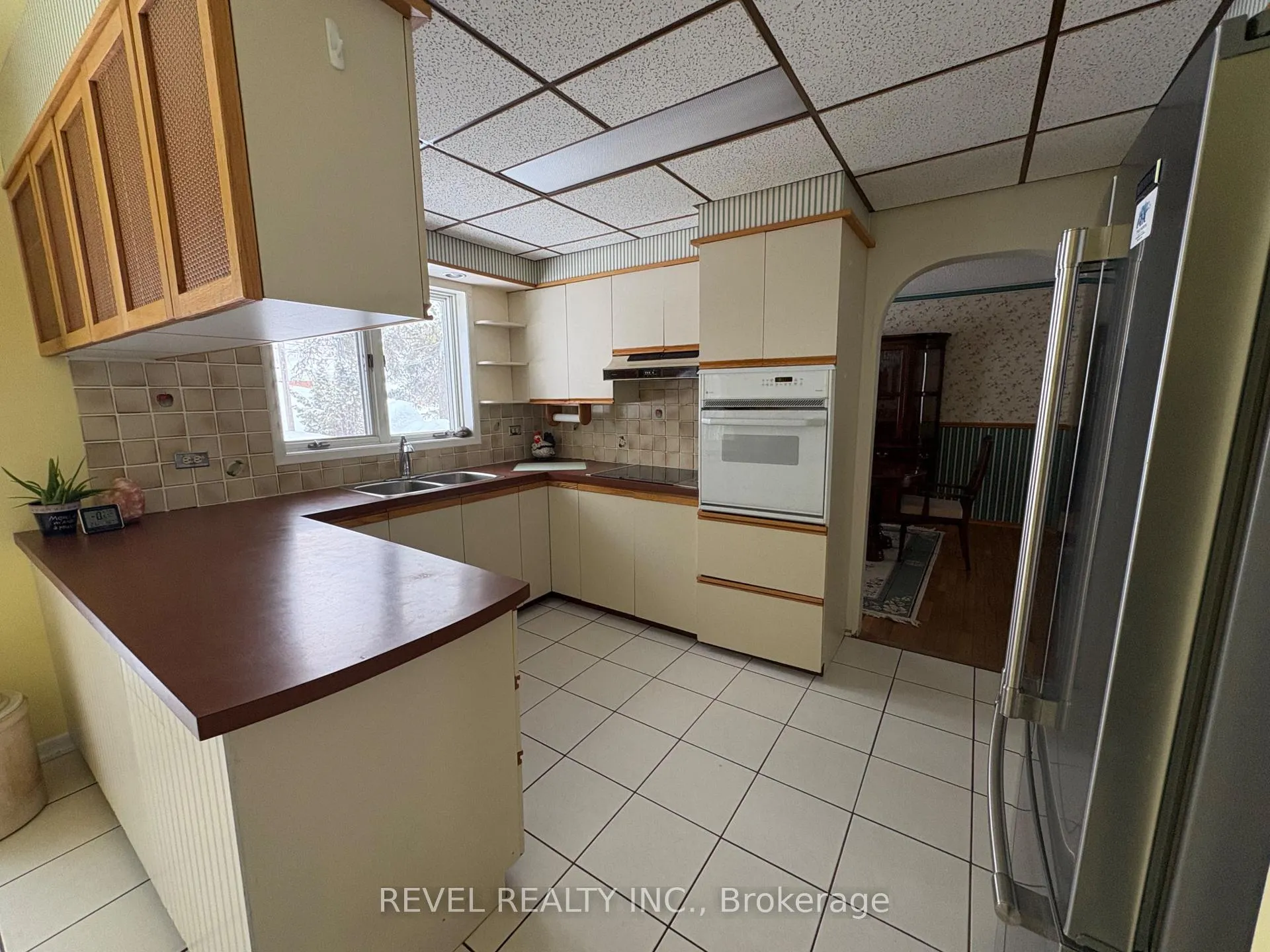 Photo 12 of 390 Seventeenth Avenue, Cochrane — HOMEH