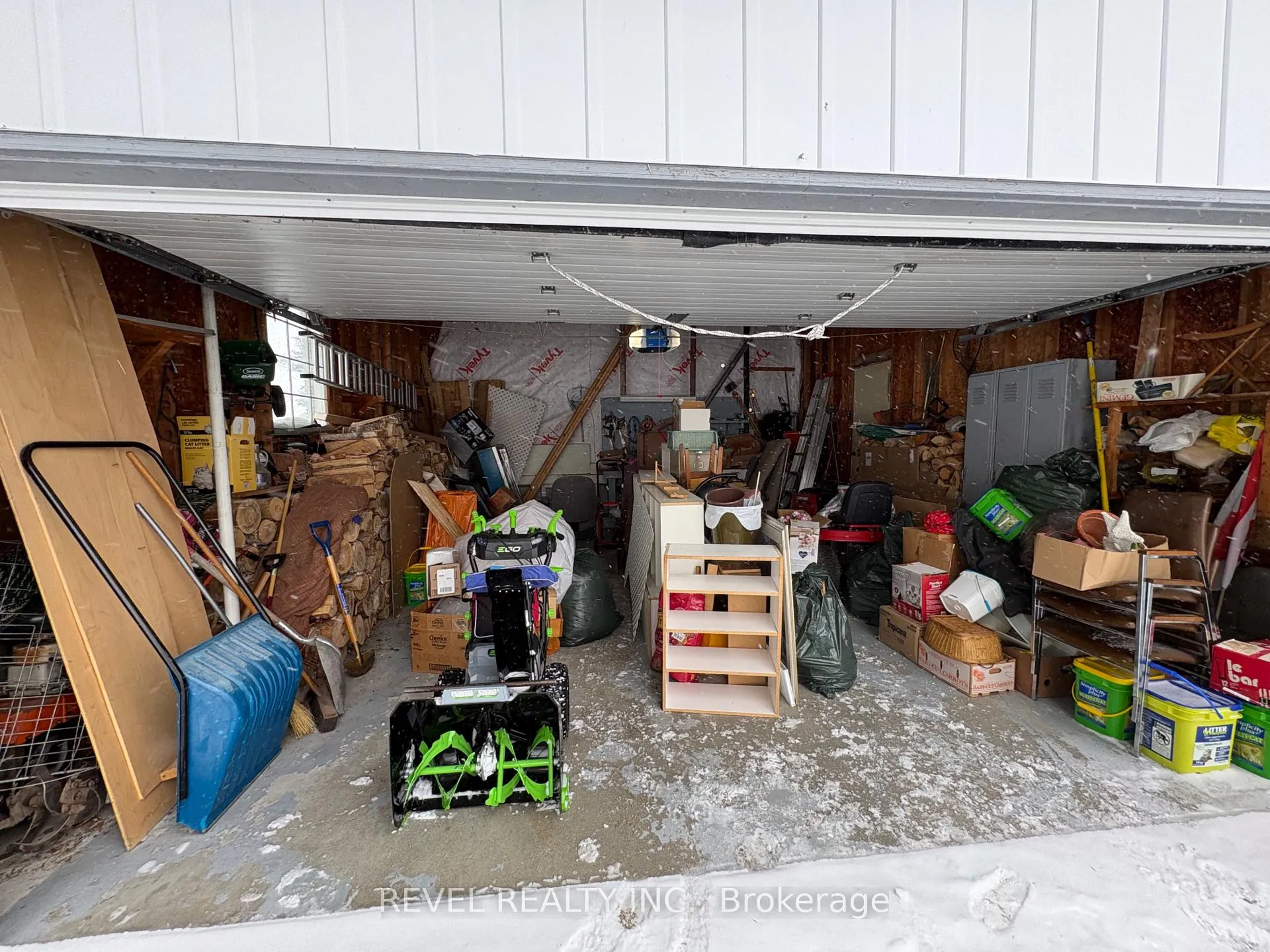 Photo 31 of 390 Seventeenth Avenue, Cochrane — HOMEH